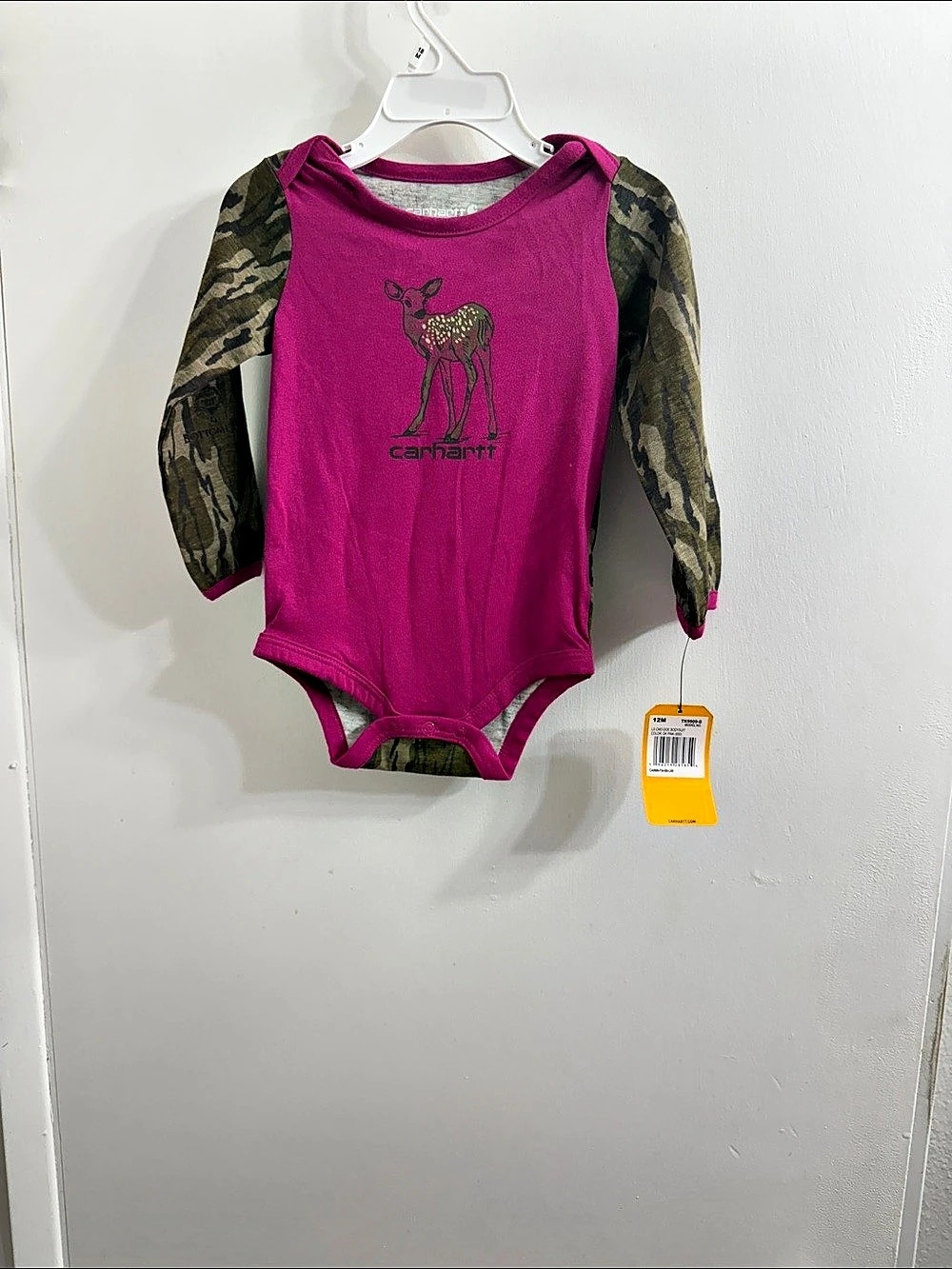 Carhartt TK8990-G Baby Camo Bodysuit in Pink & Green Size 12M NWT
